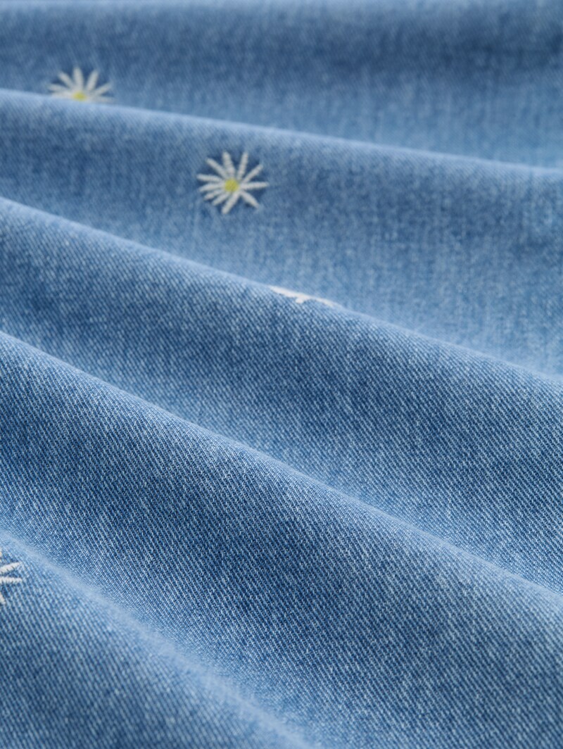 Tom Tailor TTLINOU WIDE Jeans mit Blumen-Stickerei - Blue White Daisy Embroidery