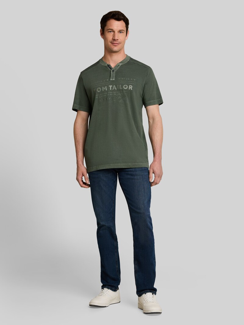 Tom Tailor Henley T-Shirt im Used-Look - Deep Leaf Green
