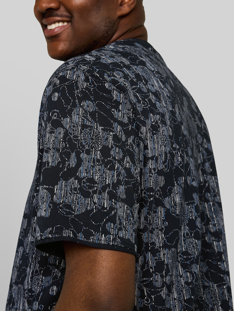 Tom Tailor Plus Size - T-Shirt mit Allover-Print - Navy Irregular Design