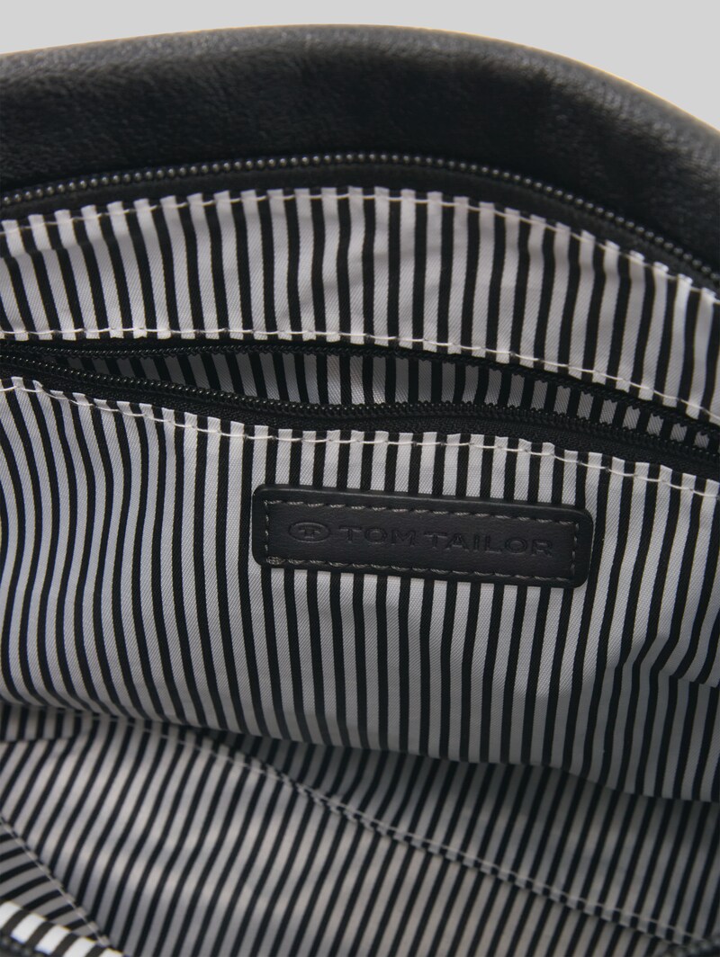 Tom Tailor TTGIA M Umhängetasche aus Lederimitat - Schwarz / Black