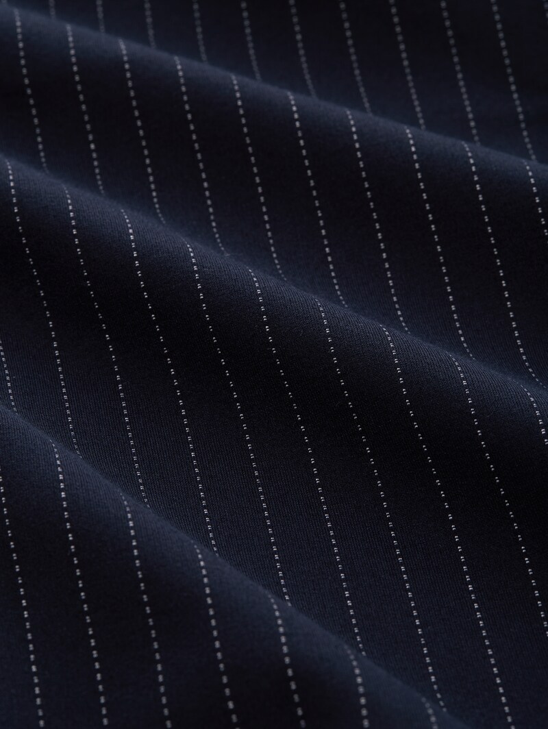 Tom Tailor Loose Fit Hose mit Nadelstreifen - Navy White Pinstripe