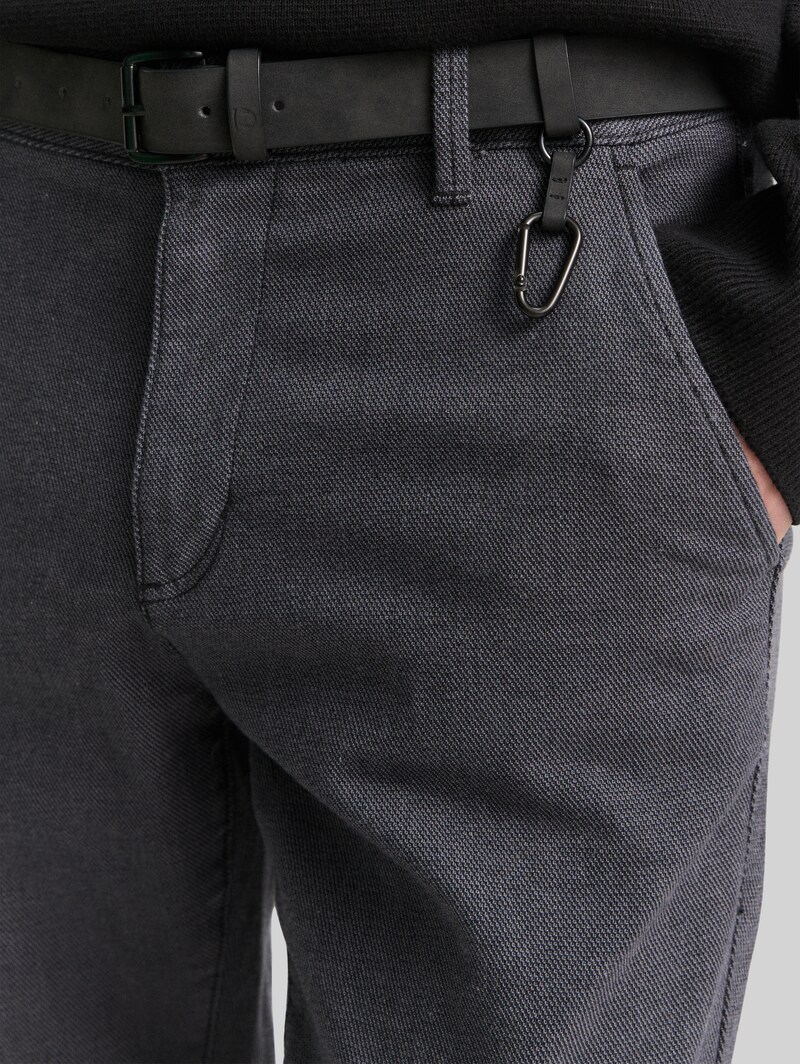 Tom Tailor Straight Chino Hose mit Gürtel - Anthra Dobby Yarn Dye