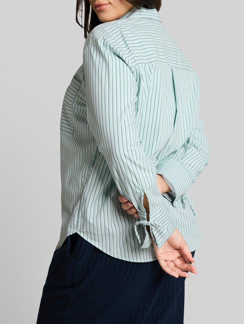Tom Tailor Plus Size - Oversize Hemdbluse mit Herz-Stickerei - Blue Haze Irregular Stripe