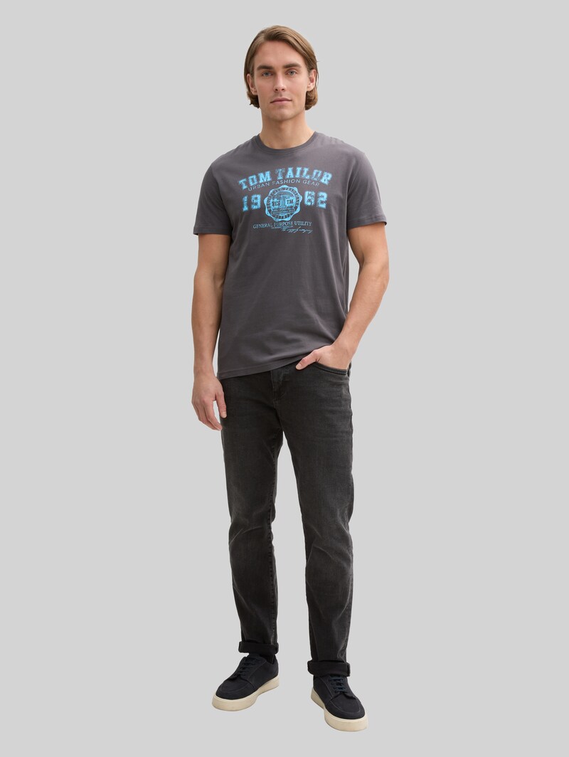Tom Tailor T-Shirt mit Logo-Print - Tarmac Grey Tom Tailor T-Shirt mit Logo-Print - Tarmac Grey