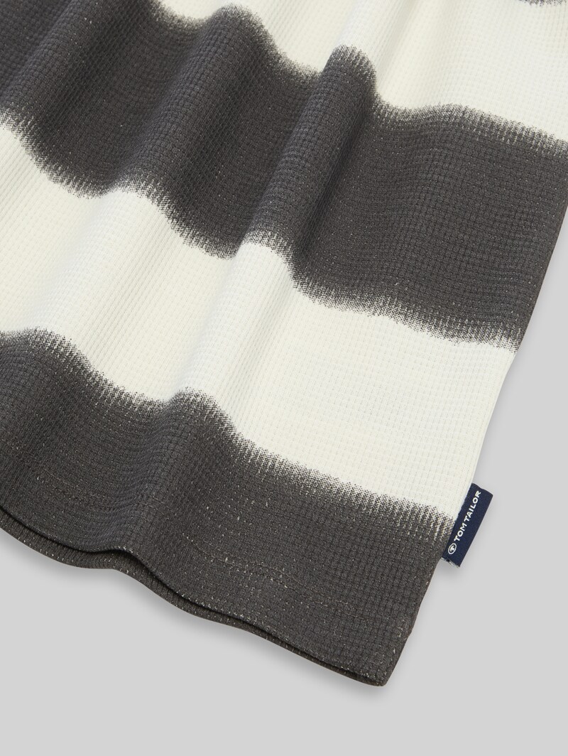 Tom Tailor Oversize T-Shirt mit Waffelstruktur - Grey Off White Sprayed Stripe