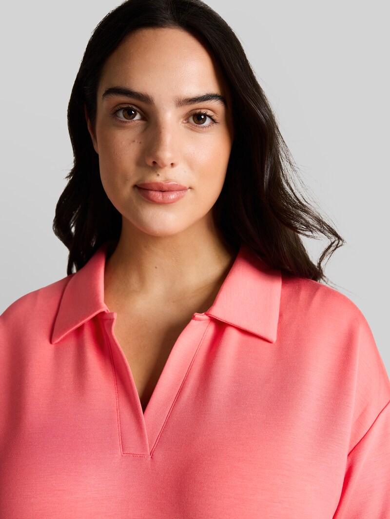 Tom Tailor Plus Size - Loose Fit Scuba Langarmshirt mit Polokragen - Soft Coral Pink