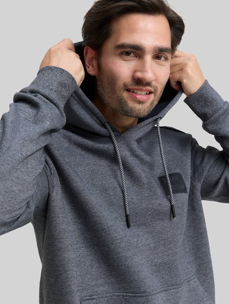 Tom Tailor Hoodie Sweatshirt mit Logo-Badge - Navy Grindle Structure