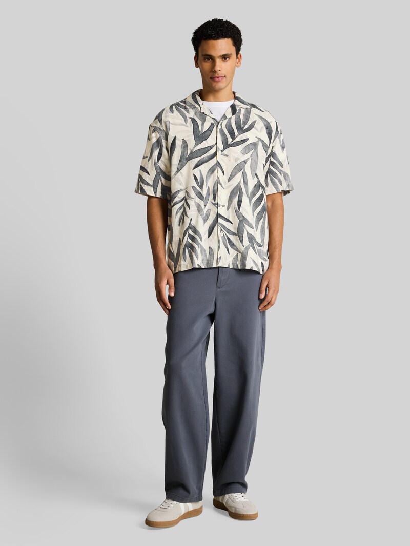 Tom Tailor Loose Fit Resort Kurzarmhemd mit Muster - White Black Watery Leaf Print