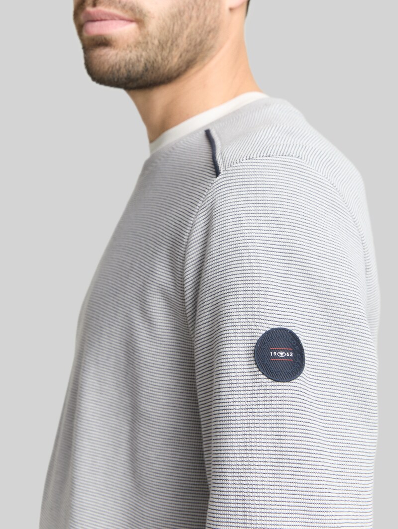 Tom Tailor Sweatshirt mit Logo-Badge - Offwhite Navy Stripe Structure