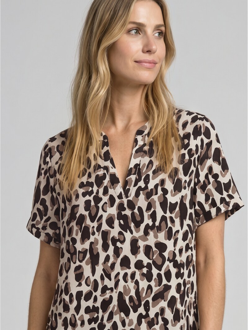 Tom Tailor Loose Fit Bluse mit V-Ausschnitt - Brown Beige Leo Print