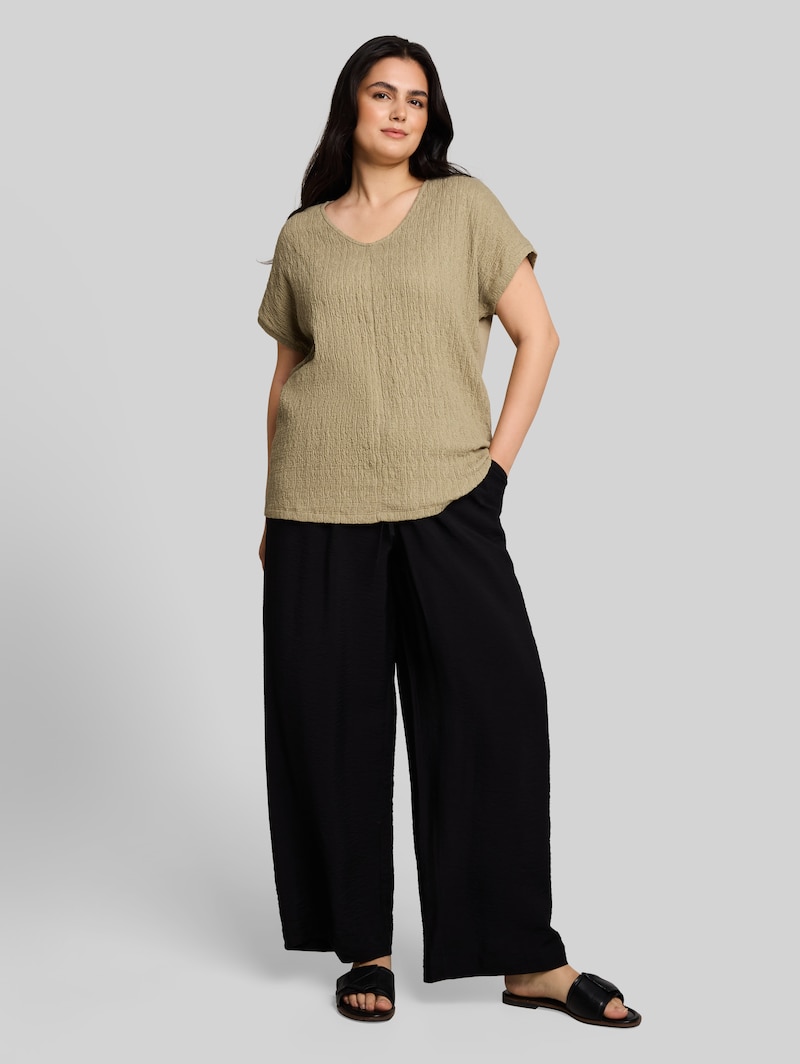 Tom Tailor Plus Size - Loose Fit T-Shirt im Material-Mix - Silver Olive