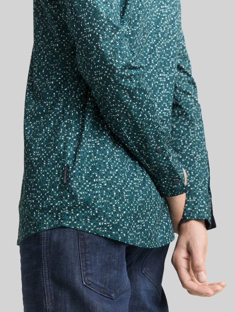 Tom Tailor Fitted Hemd mit Muster - Meadow Green Abstract Design