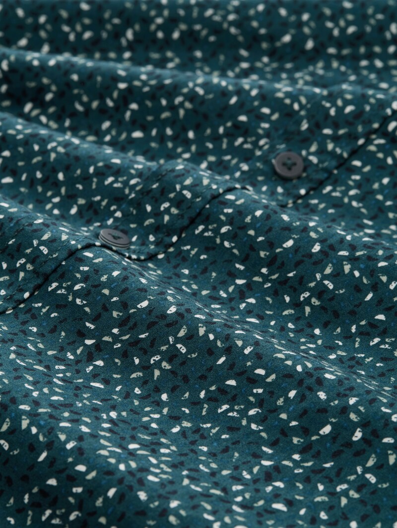 Tom Tailor Fitted Hemd mit Muster - Meadow Green Abstract Design