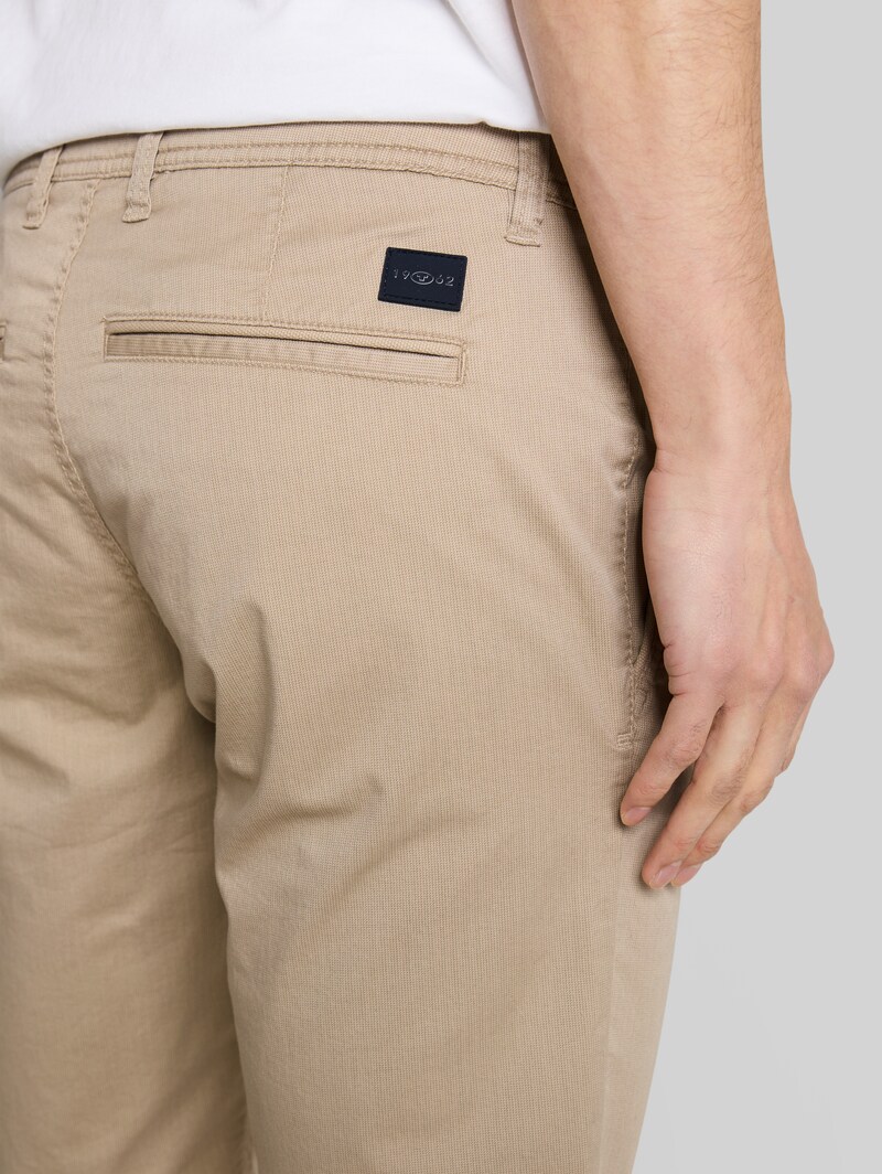 Tom Tailor TTSLIM Chino Shorts - Beige Mini Geometric Print
