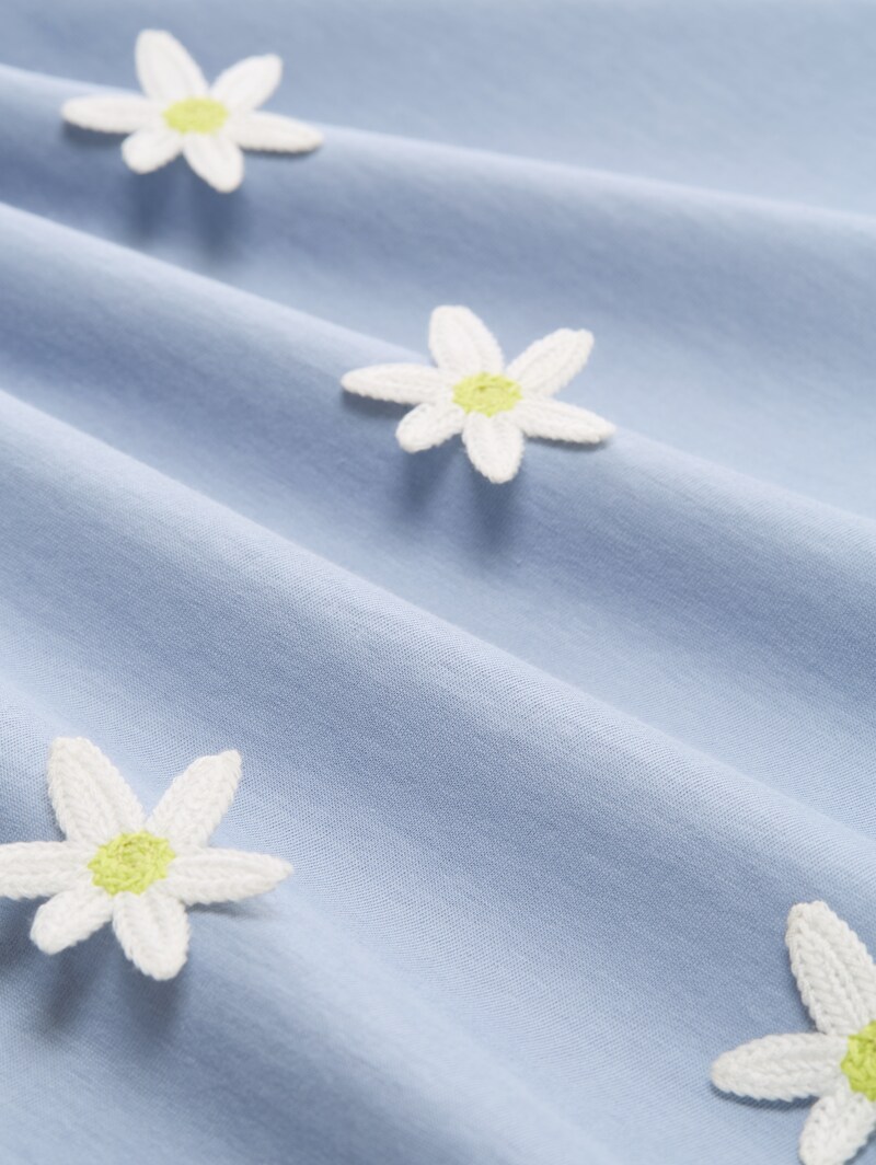 Tom Tailor Loose Fit T-Shirt mit Häkelblumen-Applikationen - Foggy Sky Blue