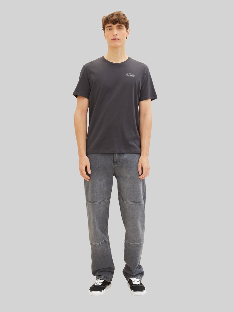 Tom Tailor T-Shirt mit Logo Print - Tarmac Grey Tom Tailor T-Shirt mit Logo Print - Tarmac Grey