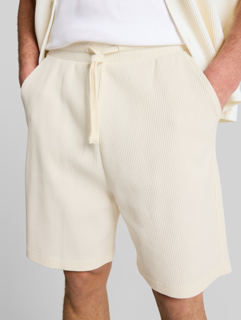 Tom Tailor Relaxed Shorts mit Waffelstruktur - Wool White