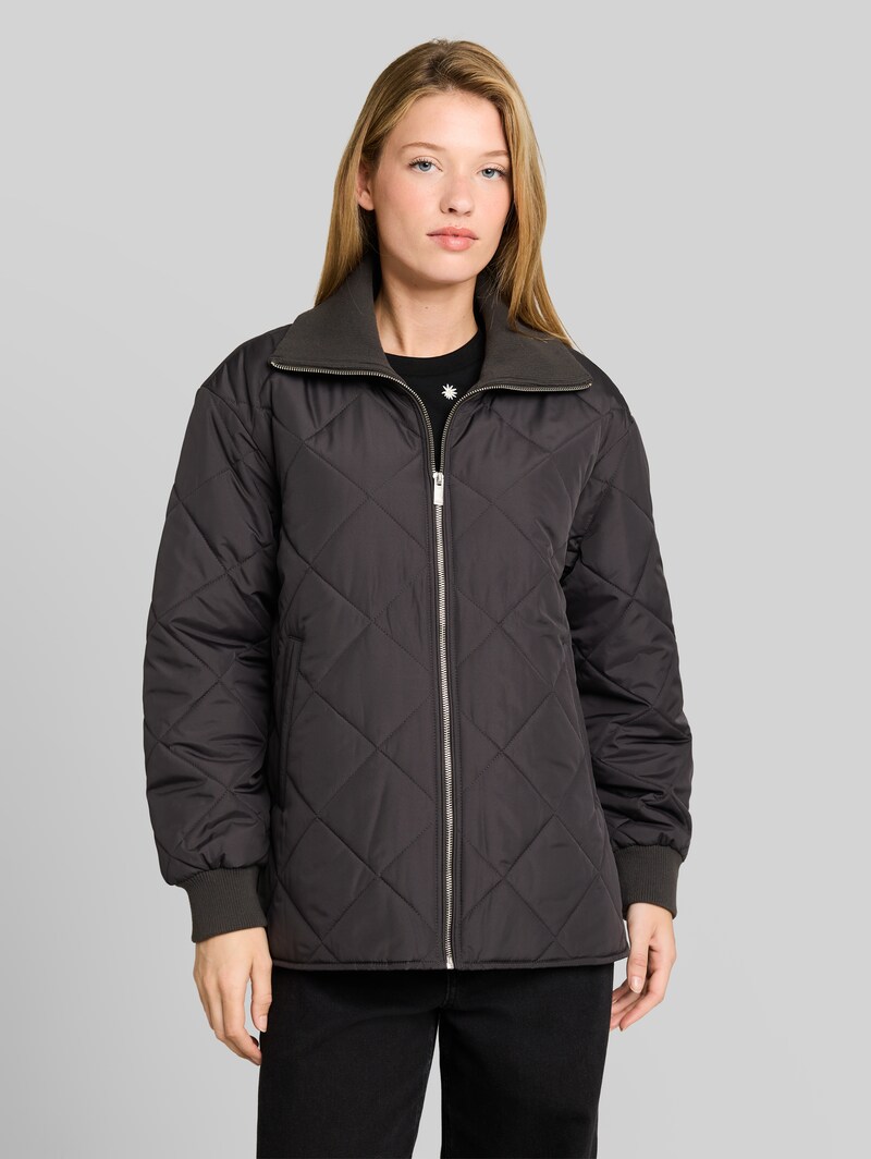 Tom Tailor Steppjacke mit Stehkragen - Coal Mine Grey Tom Tailor Steppjacke mit Stehkragen - Coal Mine Grey