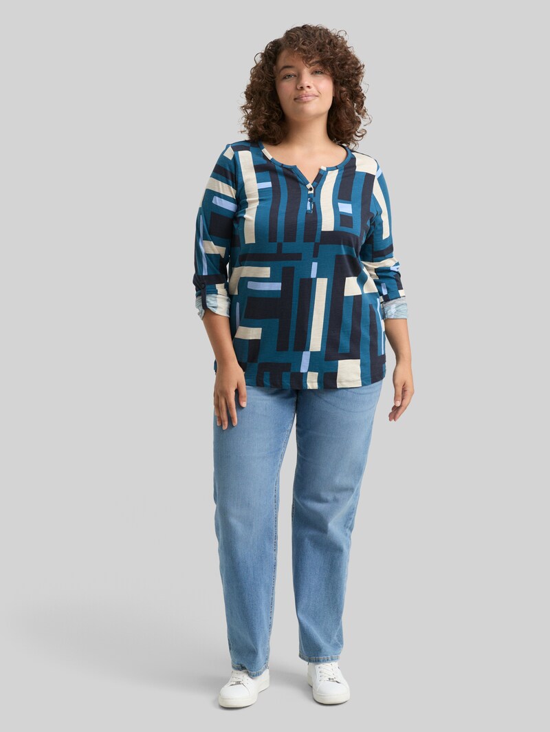 Tom Tailor Plus Size - Henley Blusenshirt mit Muster - Teal Geometric Design