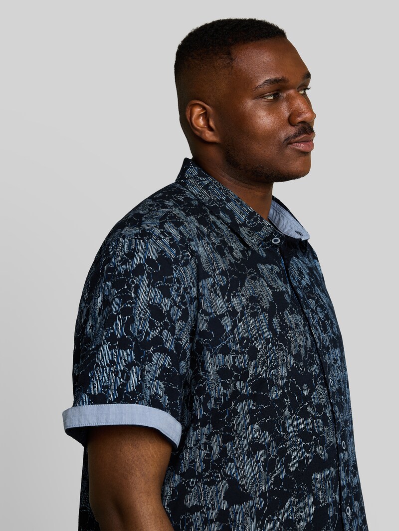 Tom Tailor Plus Size - Kurzarmhemd mit Muster - Navy Irregular Design