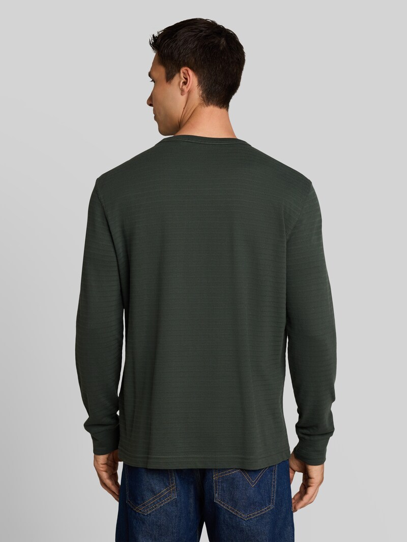 Tom Tailor Langarmshirt mit Logo-Badge - Darkest Olive