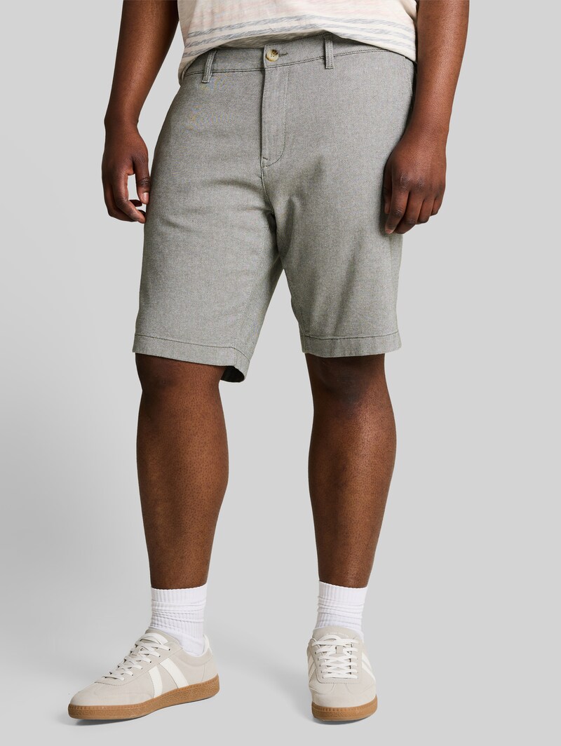 Tom Tailor Plus Size - Chino Shorts mit Stretch - Deep Leaf Green Structure