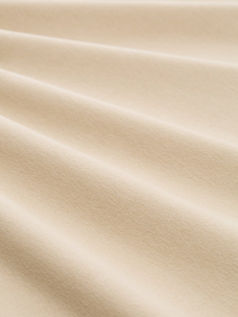 Tom Tailor Boxy Fit T-Shirt in 2-in-1 Optik - Gravel Beige Melange Tom Tailor Boxy Fit T-Shirt in 2-in-1 Optik - Gravel Beige Melange