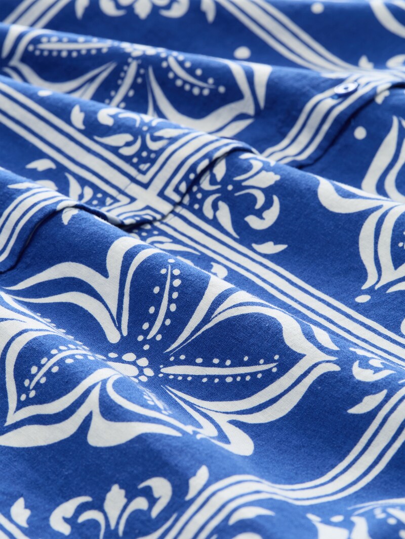 Tom Tailor Plus Size - Loose Fit Bluse mit Leinenanteil - Blue Flower Tile Design