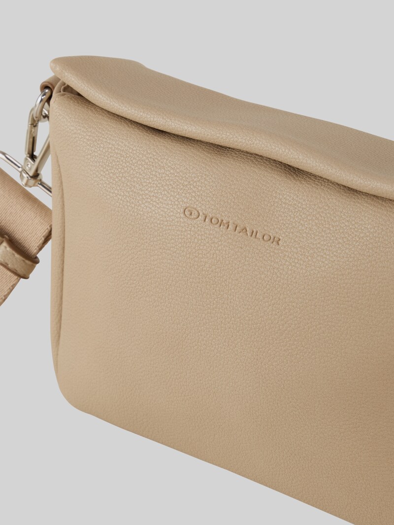 Tom Tailor TTRELLA S Umhängetasche mit kleinem Umschlag und Logo-Prägung - Taupe / Taupe