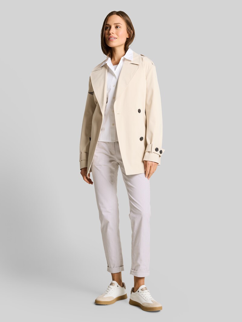 Tom Tailor Tapered Relaxed Hose mit Streifenmuster - White Taupe Irregular Stripe