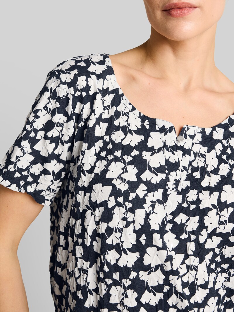 Tom Tailor Crinkle T-Shirt mit Muster - Blue Ginkgo Minimal