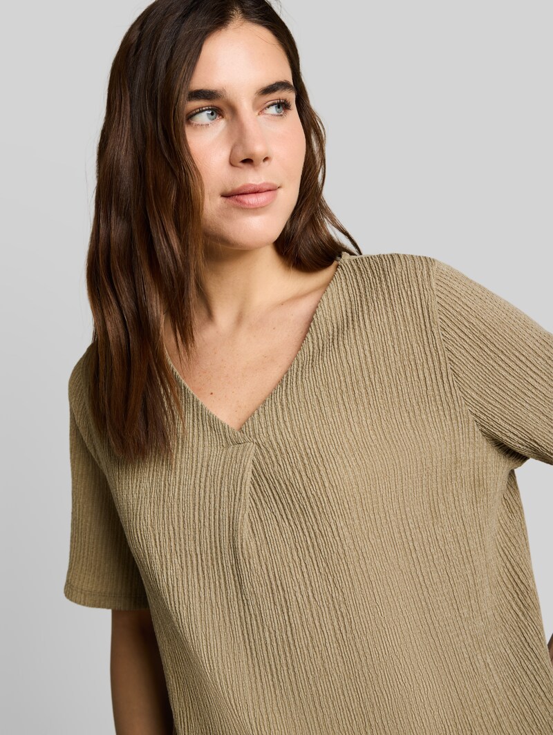 Tom Tailor Crinkle T-Shirt mit V-Ausschnitt - Olive White Structure