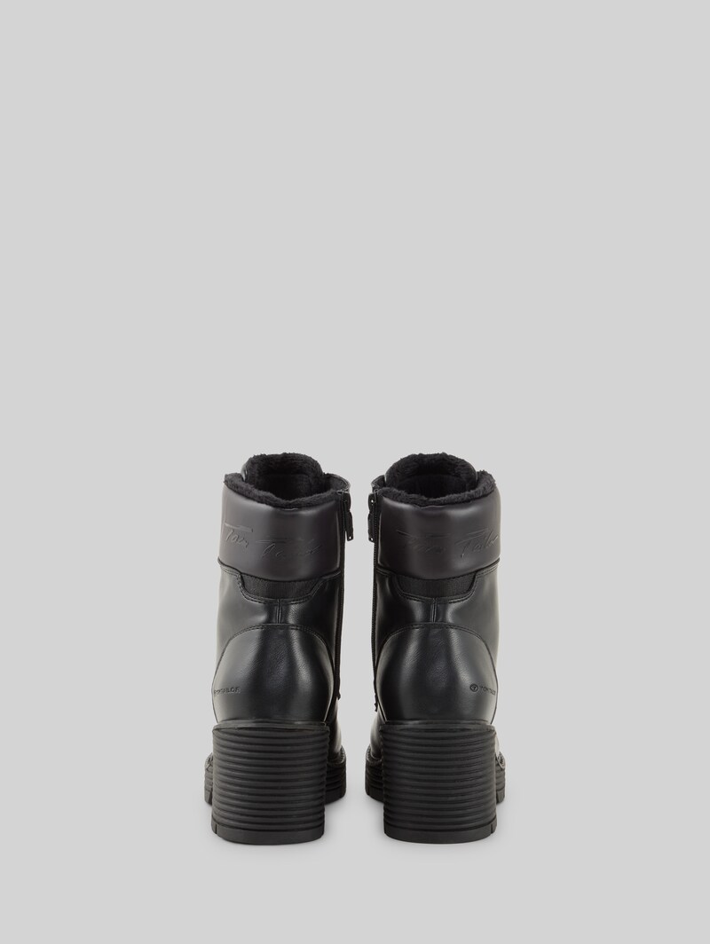 Tom Tailor Gefütterte Absatzstiefel mit Logo-Details - Black Tom Tailor Gefütterte Absatzstiefel mit Logo-Details - Black